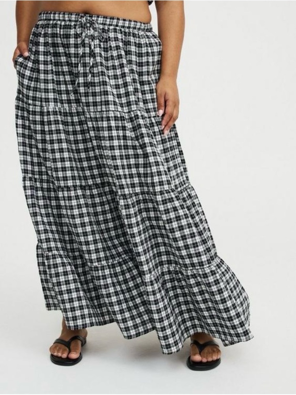 Torrid Black & White Gingham Tiered Maxi Skirt - Size 00 - Fits 10/12 or Large